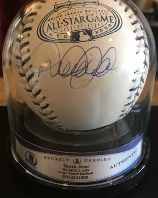 Derek Jeter Autograph 2008 All - Star Baseball - Beckett Encapsulation - Toning