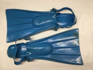 Vintage 60’s Era Aquatic Swim Fins Made In Genova Italy By Pinnacle Nautilus