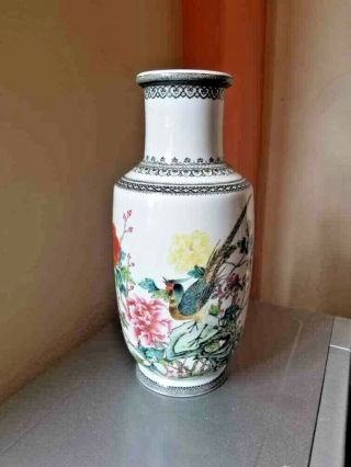 Exceptional Antique Chinese Famille Rose Byrd & Flowers Porcelain Vase Republic