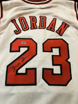 Michael Jordan Signed Autographed Chicago Bulls Jersey