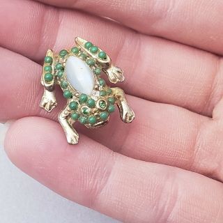 Vintage Gold Tone Jelly Belly Frog Brooch Lapel Pin Green Glass Rhinestone Eyes