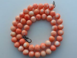 Vintage Carved Chinese Salmon Pink Coral Round Bead Necklace 53 Grams