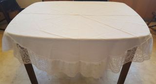 Vintage 70 " Round White Tablecloth W Pretty Lace Border