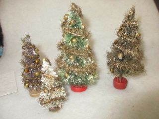 4 Vintage Bottle Brush Christmas Trees = 2 3/4 " To 5 " Tall=wood Base 2