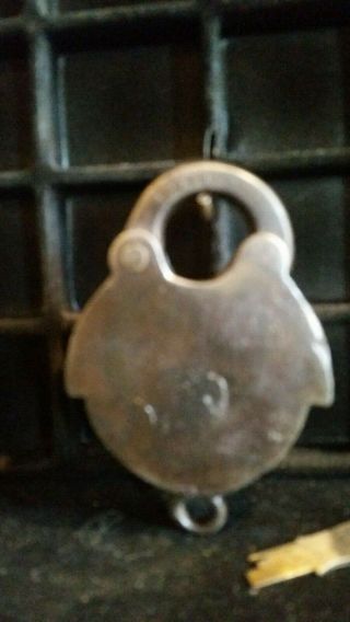 Rare,  Vintage Antique " Vulcan Hdw.  Co.  " Old Cast Iron Padlock And Key