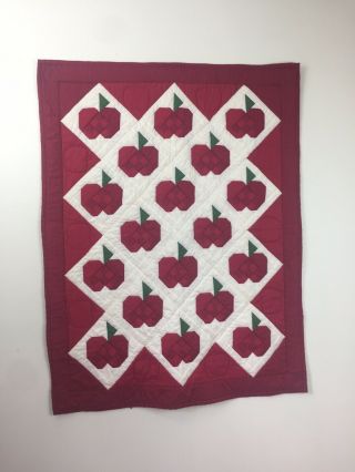 Quilted Wall Hanging Lap Quilt Autumns Apples White Red Green 34 " X 45 " Vintage