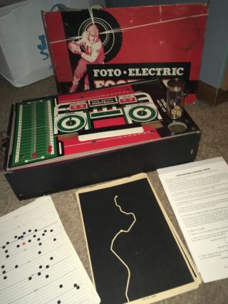Vintage 1950 Foto - Electric Football Game By Cadaco - Ellis Complete