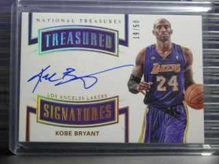 2017 - 18 National Treasures Kobe Bryant Auto Autograph 19/50 Lakers Lc