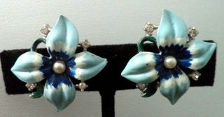 Rare Vintage Signed Crown Trifari Enameled Flower 1 1/8 " Clip Earrings G947s