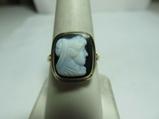 Antique 10k Solid Gold Ring W/ Hand Carved 1 Piece Stone Cameo