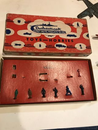Vintage Comet Metal Products - Ho Scale - Painted Metal Figures And Signs