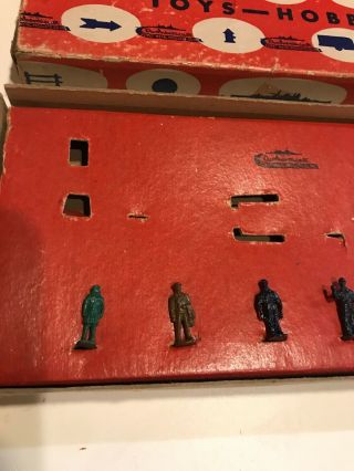 VINTAGE COMET METAL PRODUCTS - HO SCALE - PAINTED METAL FIGURES AND SIGNS 2