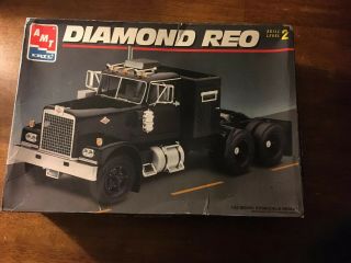 Vintage Amt/ertl Diamond Reo Tractor Truck 1:25 Model Kit 8137 Unbuilt