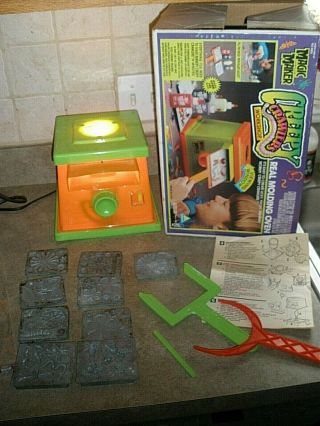 Vintage 1992 Creepy Crawlers Toymax Workshop Real Molding Oven With Accessories