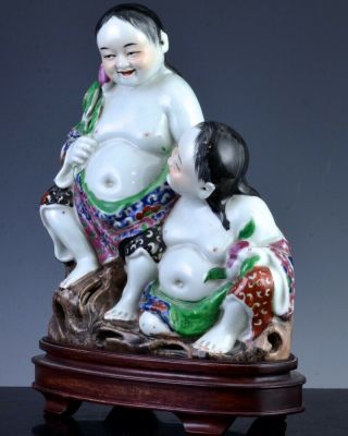 FINE QUALITY CHINESE FAMILLE ROSE ERXIAN HEHE TWIN BOYS PORCELAIN FIGURES 2