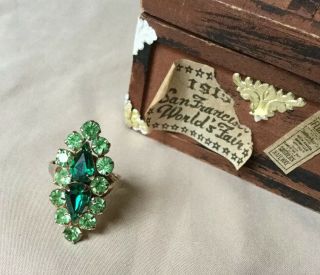 Vtg Hobe Emerald Green Glass Lg Tiered Faceted Cocktail Ring Rhinestones