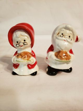 Vintage Lefton Christmas Santa And Mrs Claus Salt/pepper Shakers Japan