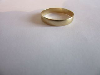 Large Vintage 9.  Ct Gold Band Ring Size (w/x) With Full Gold Hallmarked