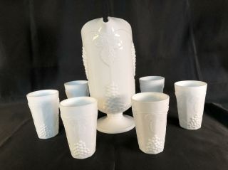 Vintage Indiana Colony Harvest Grape Milk Glass Pitcher And 6 Tumblers