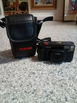 Vtg Pentax Iqzoom60 - R 35mm Point & Shoot Film Camera And Bag