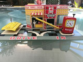 Antique Mobil Gas Service Station Toy,  Metal 3
