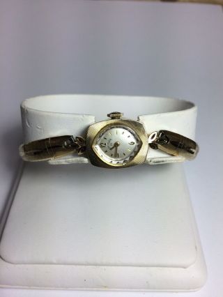 Unusual Vintage 14 Kt Yellow Gold Lady Elgin 23 Wristwatch