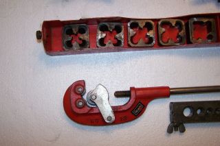 Vintage Craftsman Ratcheting Pipe Threader Dies Pipe Wrench Cutter Tools 2
