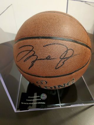 Michael Jordan Chicago Bulls Autographed Signed Basketball W/ Case