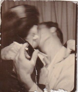 Vintage Photo Booth: Passionate Young Couple,  Kissing/hugging,  Holding Cigarette