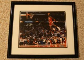 1988 8x10 Michael Jordan Autographed " Gatorade Dunk " Upper Deck - 1 Owner