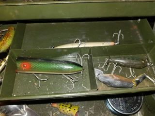 Vintage Tackle Box Full Of Old Fishing Lures - Heddon Creek Chub Helin