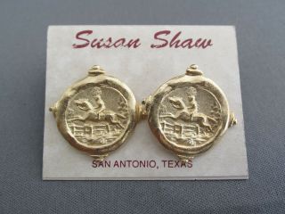 Vintage Susan Shaw Gold Tone Cowboy Equestrian Horse Race Stud Pierced Earrings