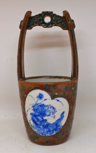 Japanese Fukagawa porcelin ikebana vase in the form of a bucket.  late 19th C 3