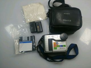 Vintage Sony Mavica Mvc - Fd75 Digital Still Camera W/ Floppy Disc & Carry Case