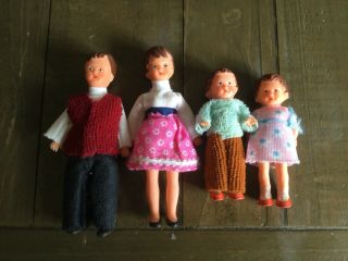 Vintage Dollhouse Family Of Rubber Dolls Ex