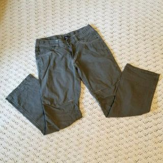 Kuhl Boys Revolvr Vintage Patinadye Hiking Outdoor Pants Size Large 14 - 16