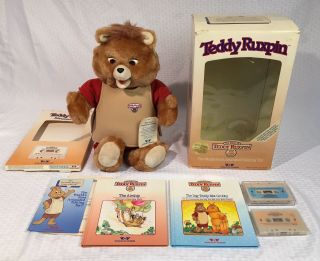 Vintage 1985 Teddy Ruxpin Talking Bear W/ Tapes And Books