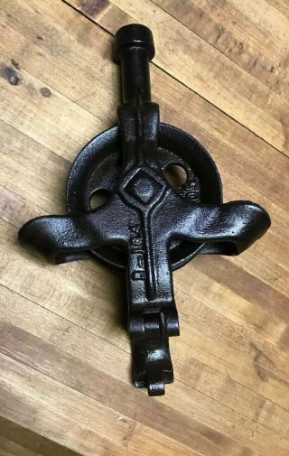 Antique Vintage Cast Iron Single Rope Dairy Barn Hay Pulley