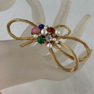 Vintage Gold Tone Twisted Knot Ribbon Faux Pearl Glass Cabochon Brooch Pin