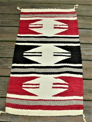 VINTAGE WOOL SOUTHWEST NAVAJO INDIAN STYLE TEXTILE RUG OR WALL HANGING 2