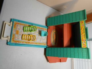 Fisher Price Vintage Play Family A Frame 990 Little People Toy House With