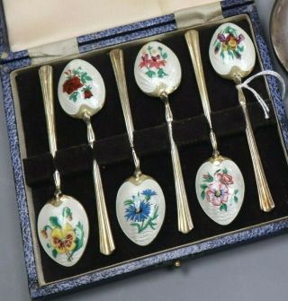 Stunning Vintage Cased Set Of 6 Solid Silver Decorated & Enamelled Spoons