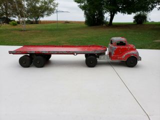 Vintage 1950s Hubley 18 " Red Die Cast Semi Truck 14 - Wheel Flatbed Log Trailer