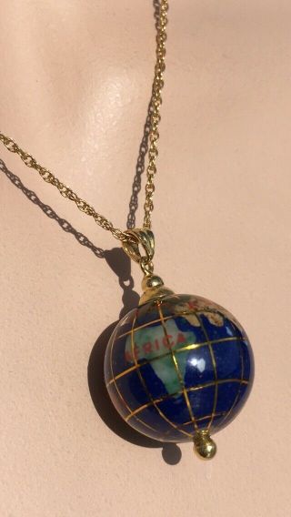 Vintage 14k Gold World Globe Pendant Necklace Mother Of Pearl Abalone Lapis