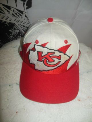 Vintage 90s NFL Kansas City CHIEFS Embroidered ARROWHEAD SNAPBACK CAP 2