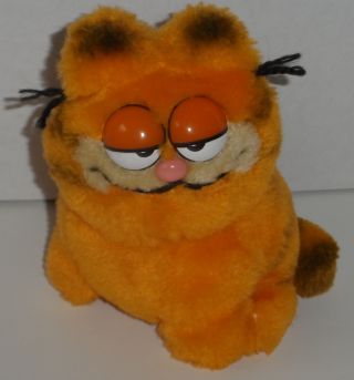 Garfield Plush Stuffed Cat Sitting - Dakin Vintage - 1981 - 5 1/2 " Bean Bag