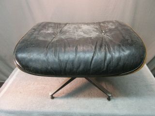 Herman Miller Eames Lounge Chair Ottoman - (vintage Stool)