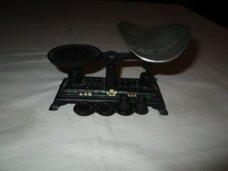 Vintage Cast Iron Mini Balance Scale Painted Decorations Stamped 720