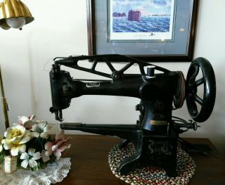 Antique Singer 29 - 1 Industrial Heavy Duty Cobbler Leather Treadle Sewing Machine