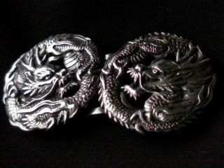 Very Fine Small Antiqu Japanese Silver Buckle Depicting Dragons Signed Stunning